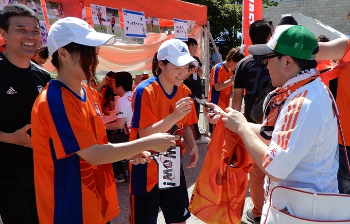 8月26日（日）アビスパ福岡戦応援の呼びかけにレディースチームが登場！