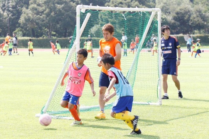 選手たちと一緒にサッカーを楽しもう！「新潟市ドキドキ・ワクワクふれあいサッカー教室」参加者募集のお知らせ