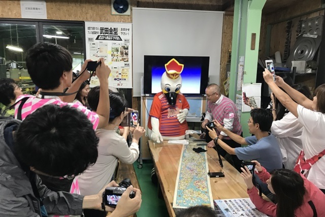 「ブラブラアルビ」～アルビくんファミリーが県内あちこちおじゃまします！～その5．燕三条 工場の祭典編