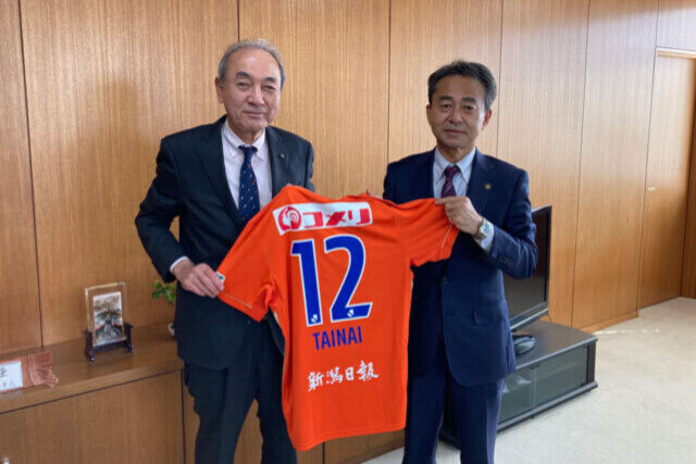 【フォト日記】胎内市、関川村、村上市に表敬訪問、ユニフォームを贈呈