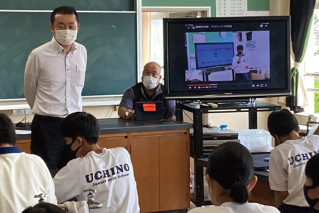 【フォト日記】「いっしょに課題を考える」中学校の課題探求活動の授業にクラブスタッフが参加