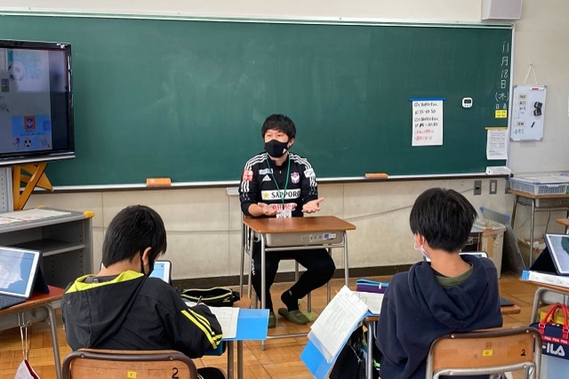 【フォト日記】新潟市立上所小学校「新潟フィールドワーク」に内田潤アカデミーダイレクターが参加