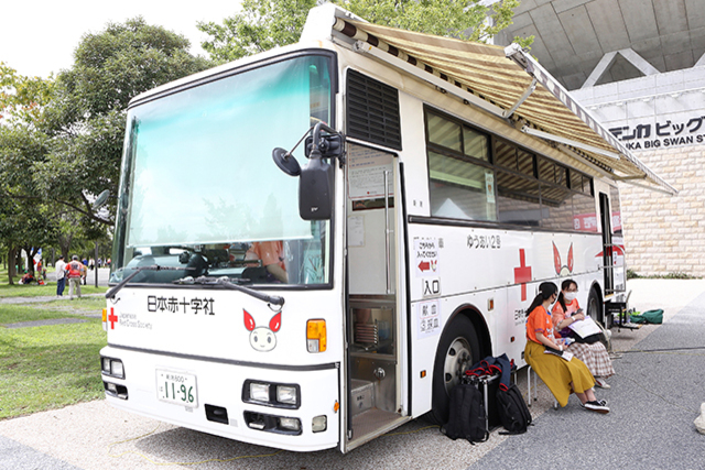 【献血へのご協力をお願いいたします】6月19日（日）ブラウブリッツ秋田戦で「献血バス」運行！