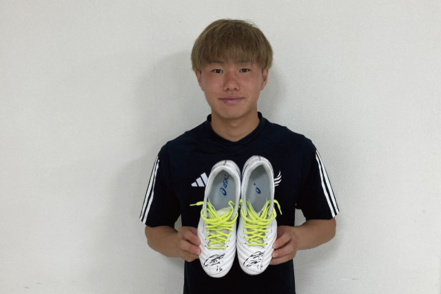 モバアルZ サインプレゼントキャンペーン】三戸 舜介 選手サイン入り実