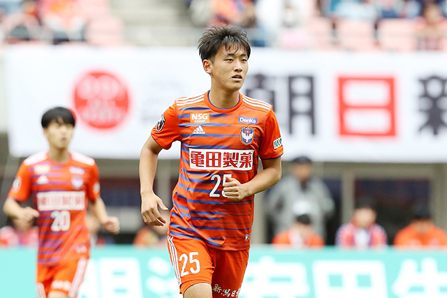 秋山 裕紀 選手 契約更新のお知らせ アルビレックス新潟 公式サイト Albirex Niigata Official Website