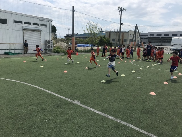 もうすぐ運動会 スポーツの秋 小学生を対象とした ランニングクリニック を開催 アルビレックス新潟 公式サイト Albirex Niigata Official Website