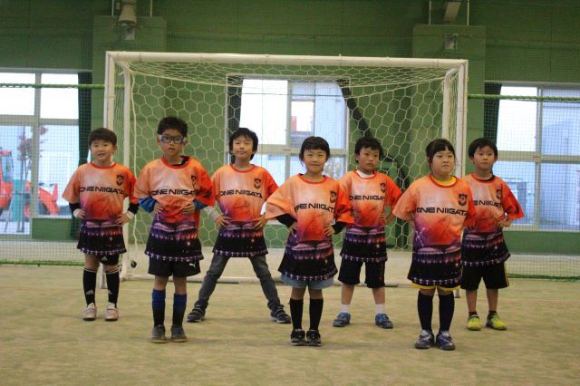 フォト日記 新潟市西区で 新潟市ドキドキ ワクワクふれあいサッカー教室 を開催 アルビレックス新潟 公式サイト Albirex Niigata Official Website