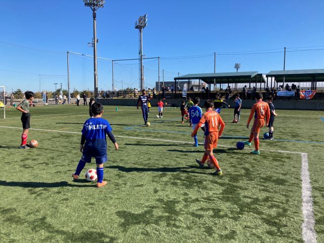フォト日記 明治安田生命長岡支社 サッカー教室を開催 アルビレックス新潟 公式サイト Albirex Niigata Official Website
