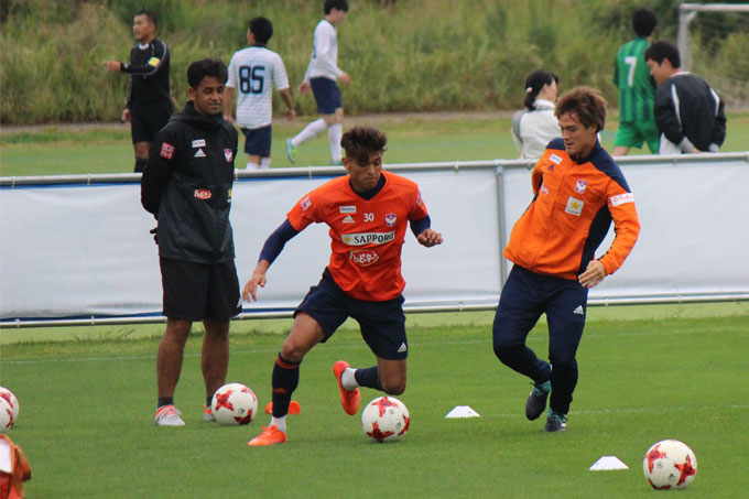 フォト日記 意義ある期間に 明治安田生命サッカー教室 アルビレックス新潟 公式サイト Albirex Niigata Official Website