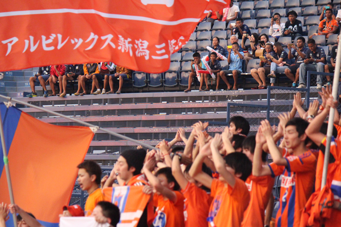 フォト日記 トヨタプレミアカップ15でブリーラム ユナイテッドと激闘 アルビレックス新潟 公式サイト Albirex Niigata Official Website